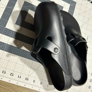 BIRKENSTOCK Boston Eva good condition medium size